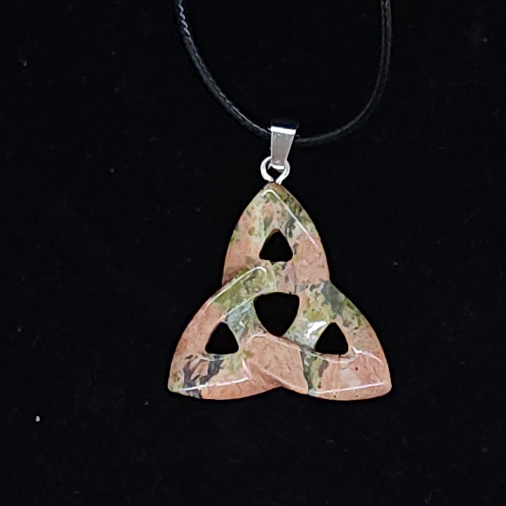 [3009454315] Crystal Triquetra Necklaces (Moss Agate)
