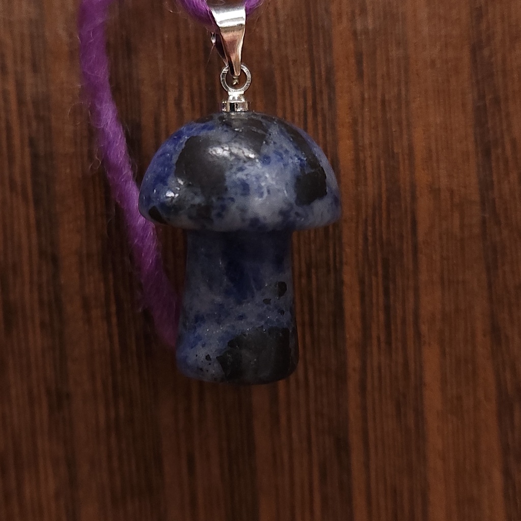 [10234] Mushroom Pendants (Quartz)