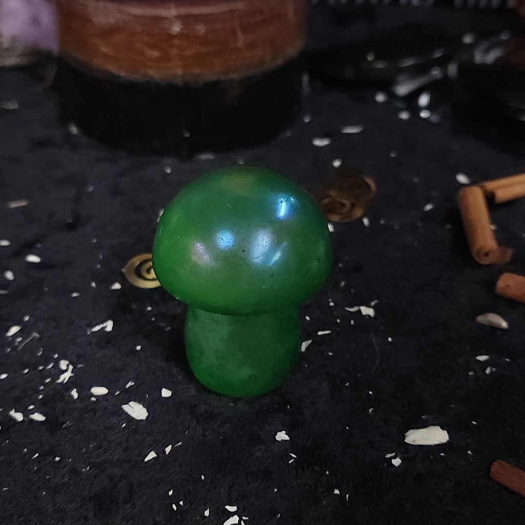 [12178] Aura Glass Mushroom (2") (Light Blue)