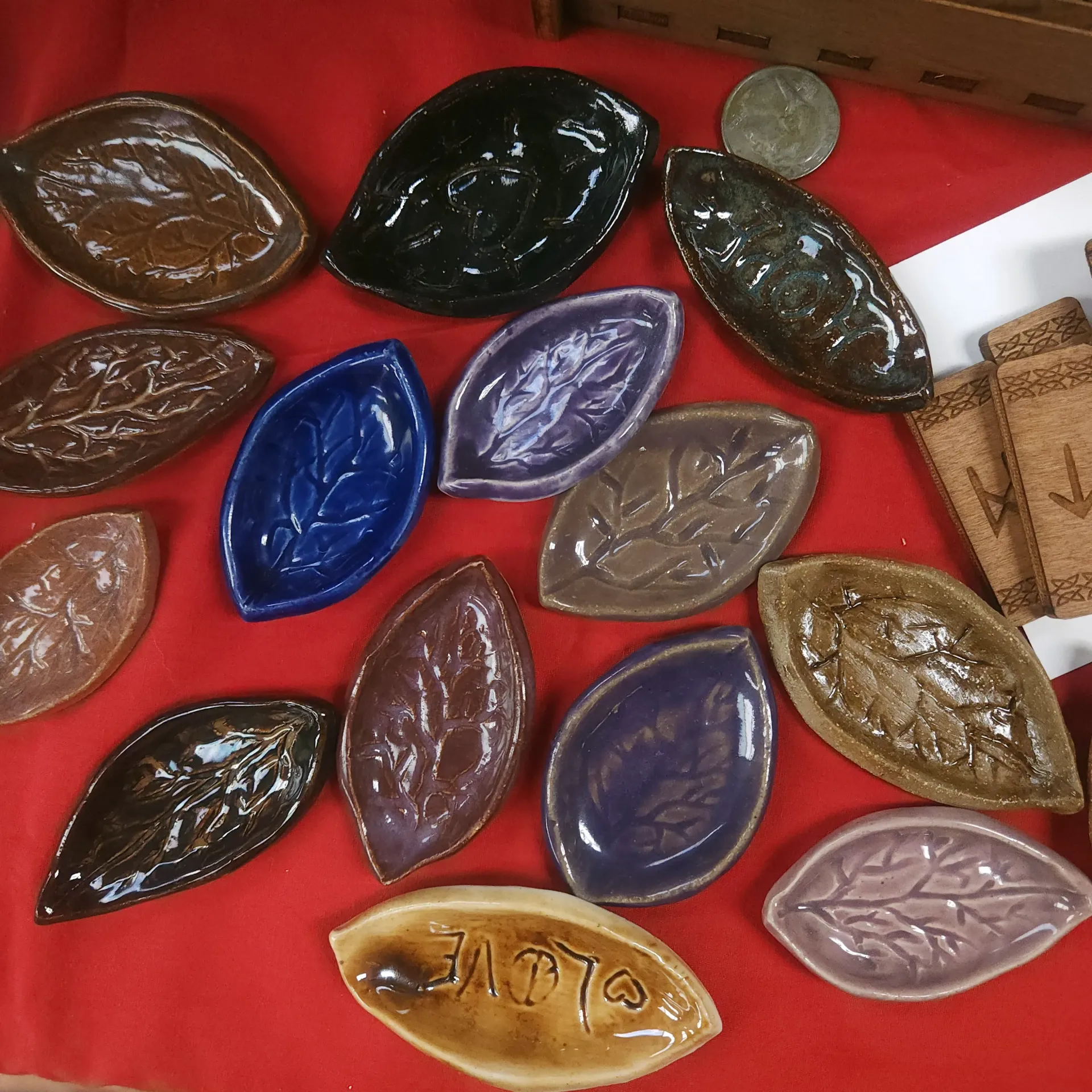 Ceramic Leaves (X Small)