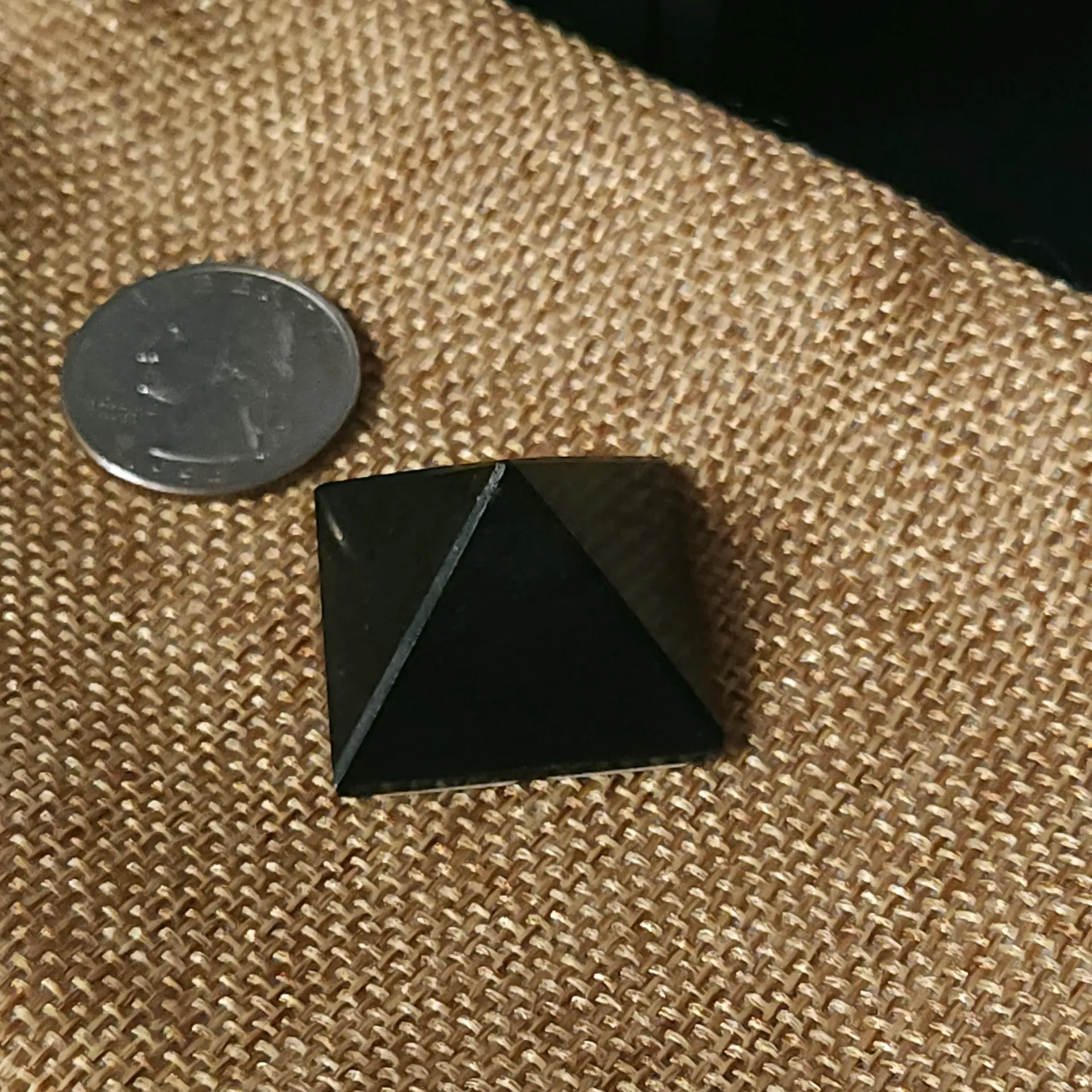 [1209010501] Black Tourmaline Pyramid 1"