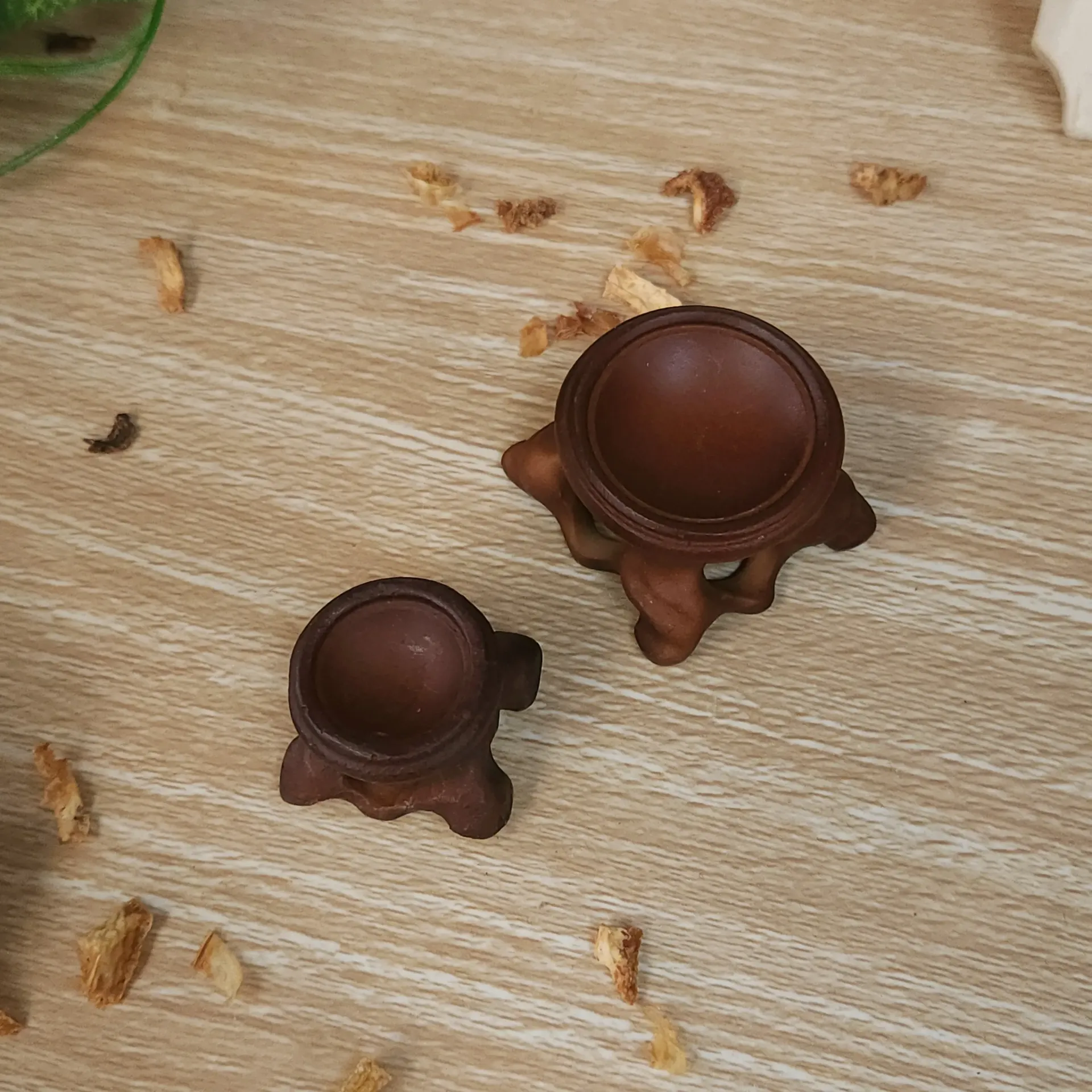 Dark Resin Carved Sphere Stand - Small