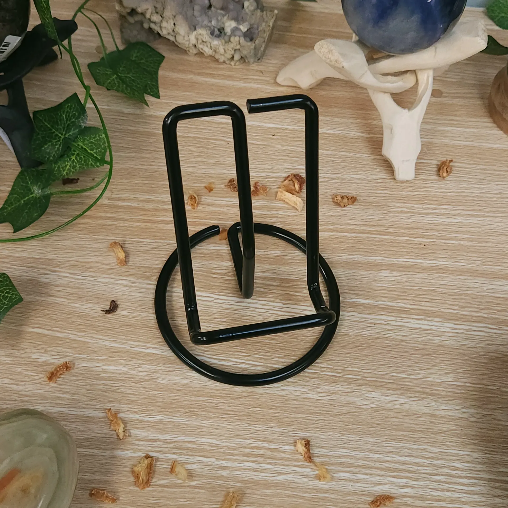 Black Metal Slab Stone Stand