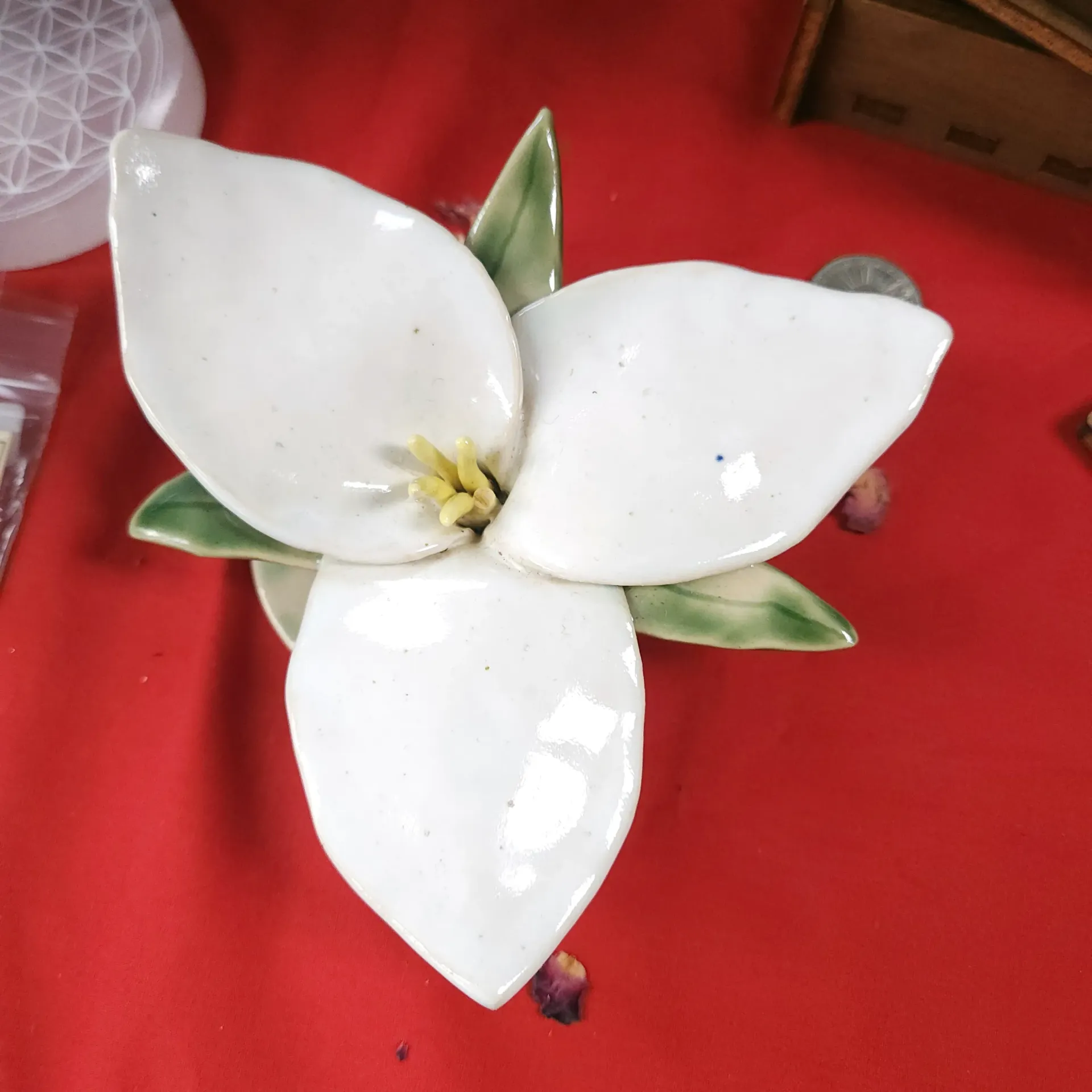 [10068] Trillium Flower (large)