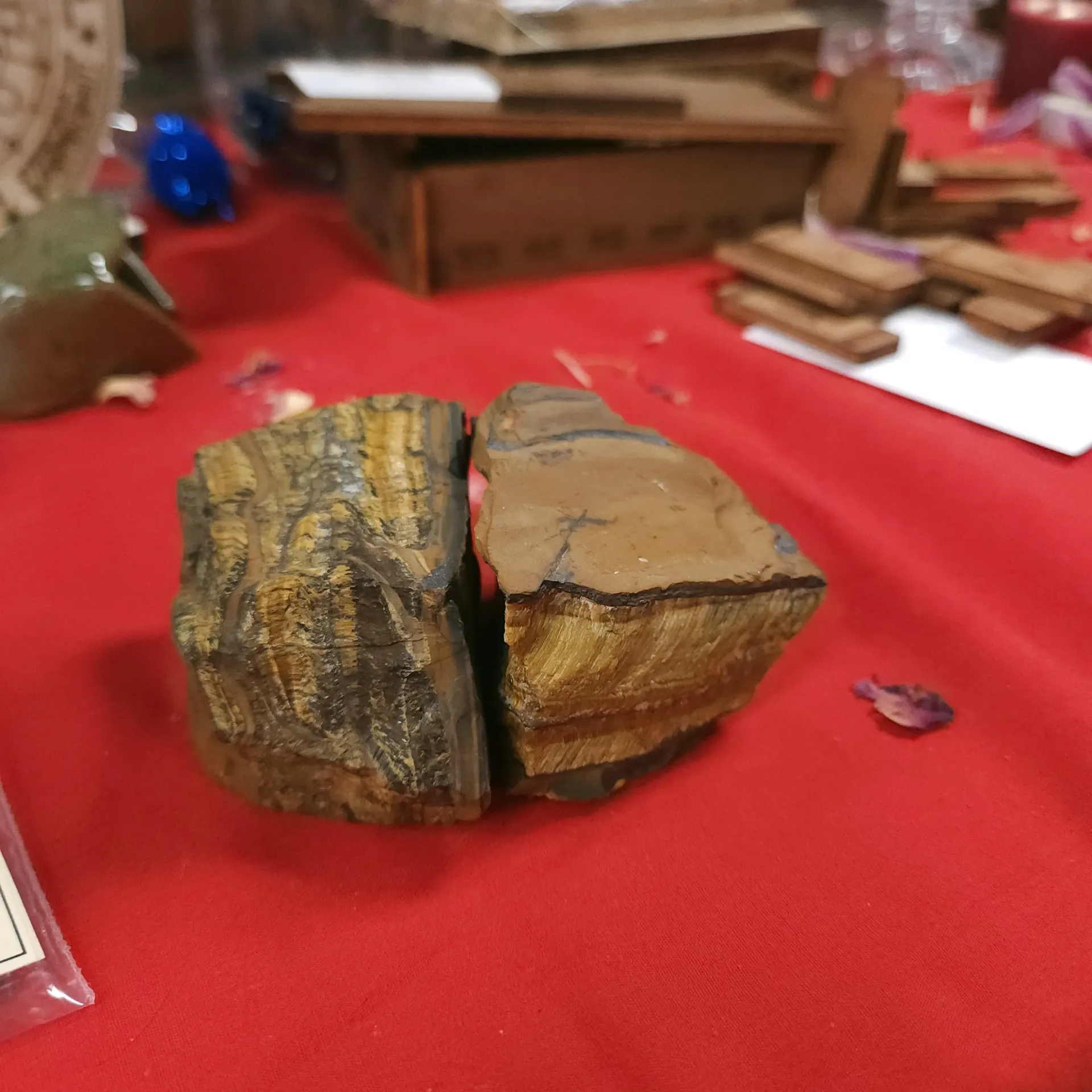 Raw Tiger's Eye (M)