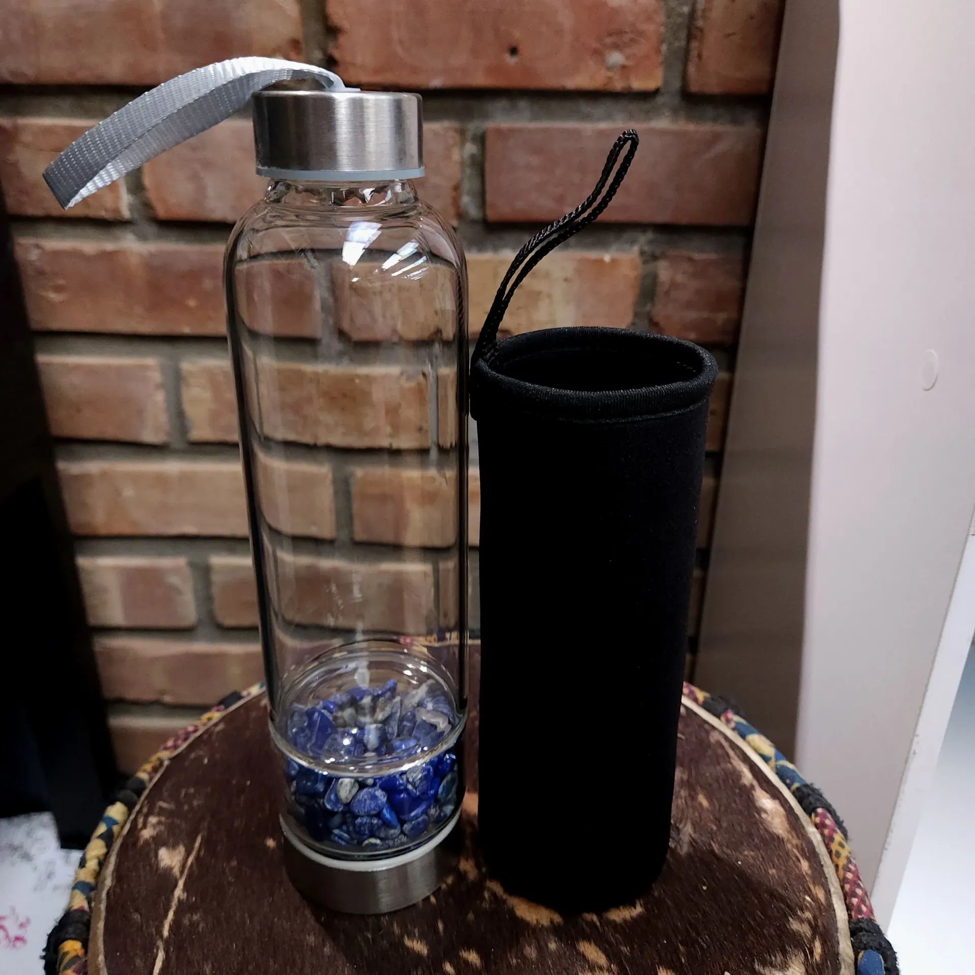 [10236] Lapis Lazuli Crystal Chip Water Bottle