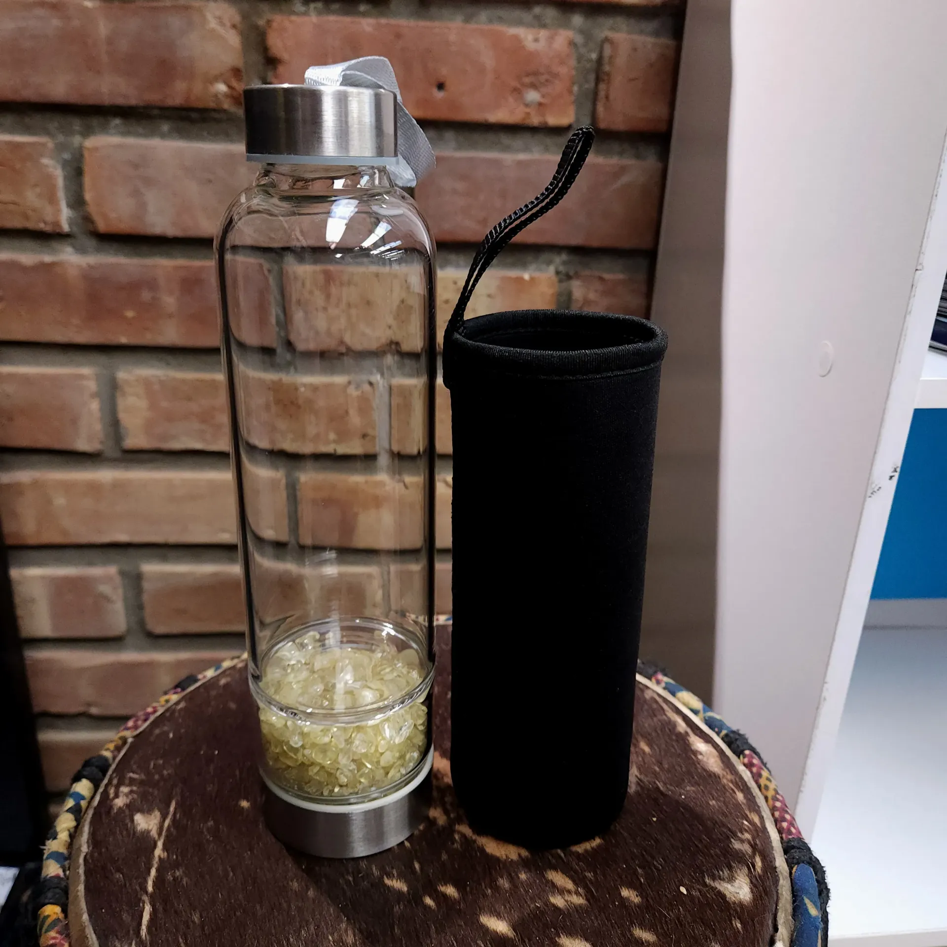 [10239] Citrine Crystal Chip Water Bottle