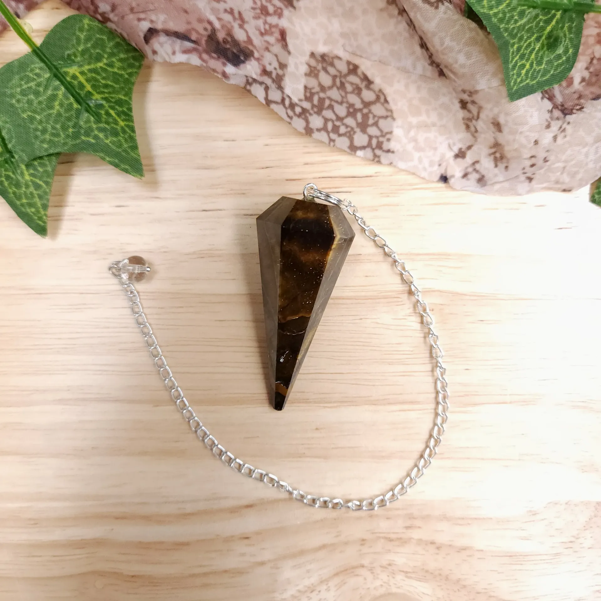 [10360] Tiger's Eye Faceted Point Pendulum – 1.75" Point, 7" Chain