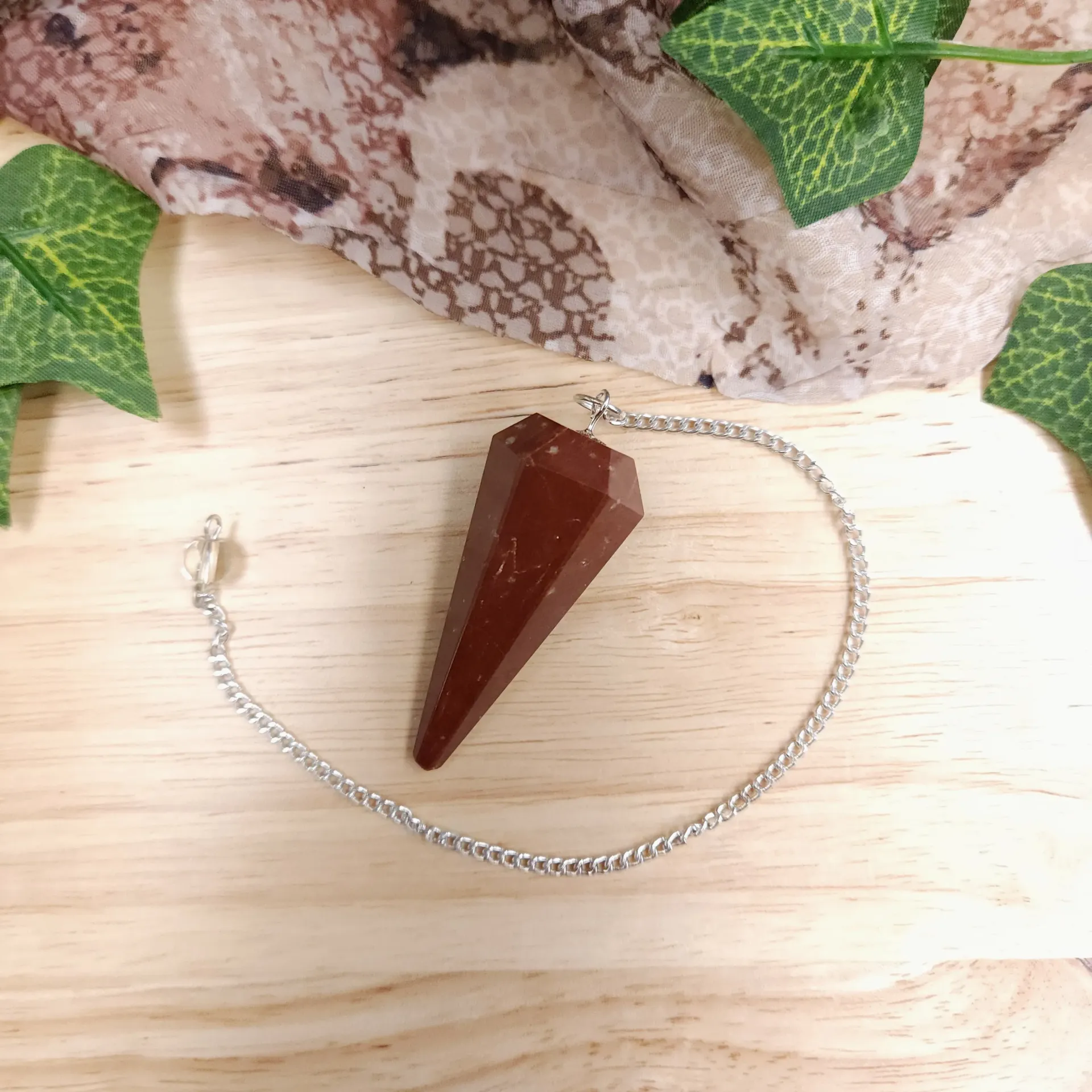 [10361] Red Jasper Faceted Point Pendulum – 1.75" Point, 7" Chain