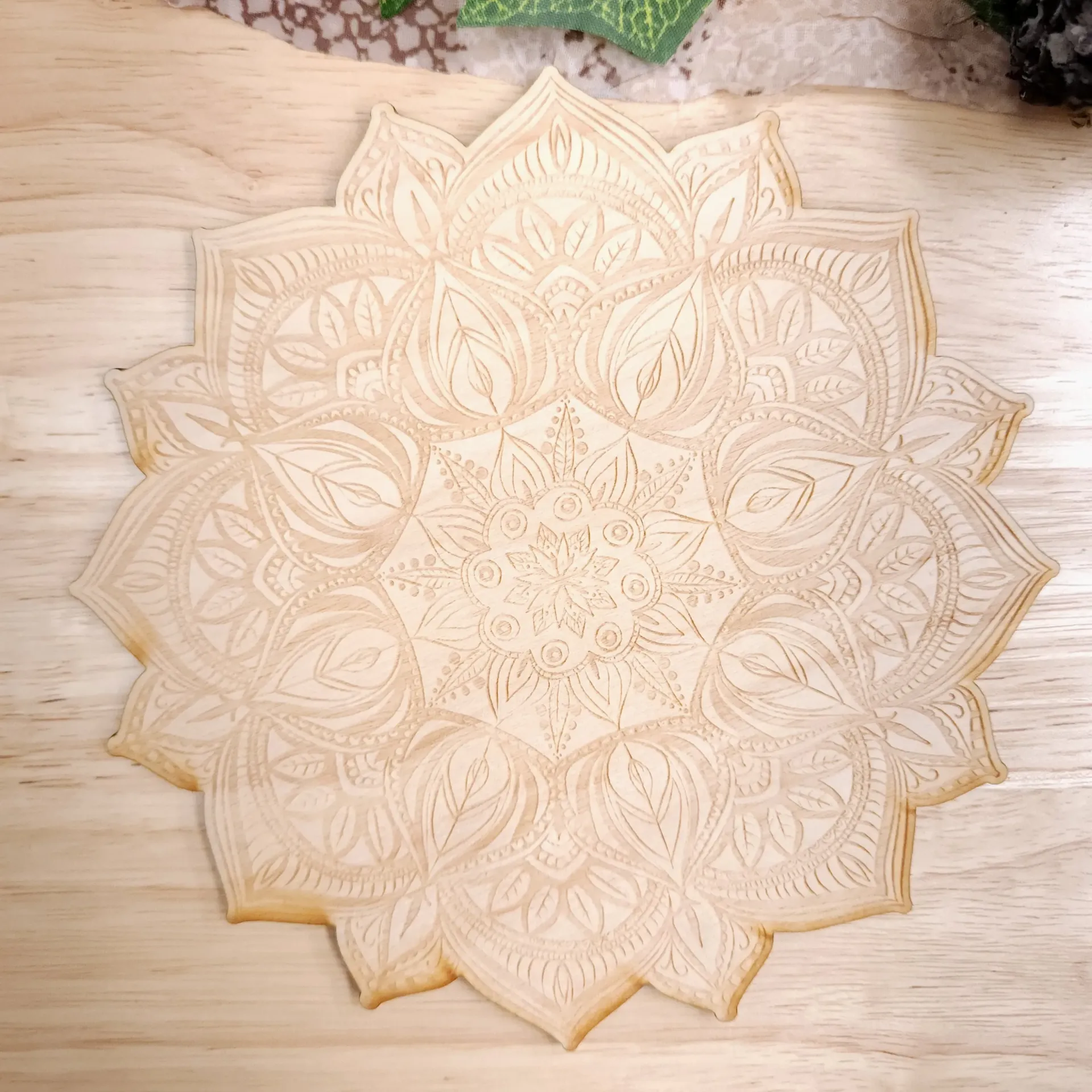 Leaf Mandala Crystal Grid 6 Inch