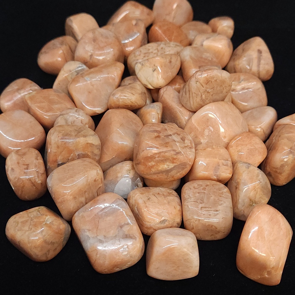 [3209540202] Moonstone, tumbled