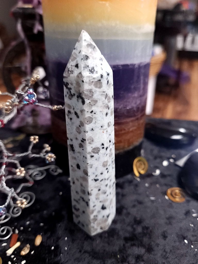 [12407] Kiwi Jasper Crystal Tower 109mm