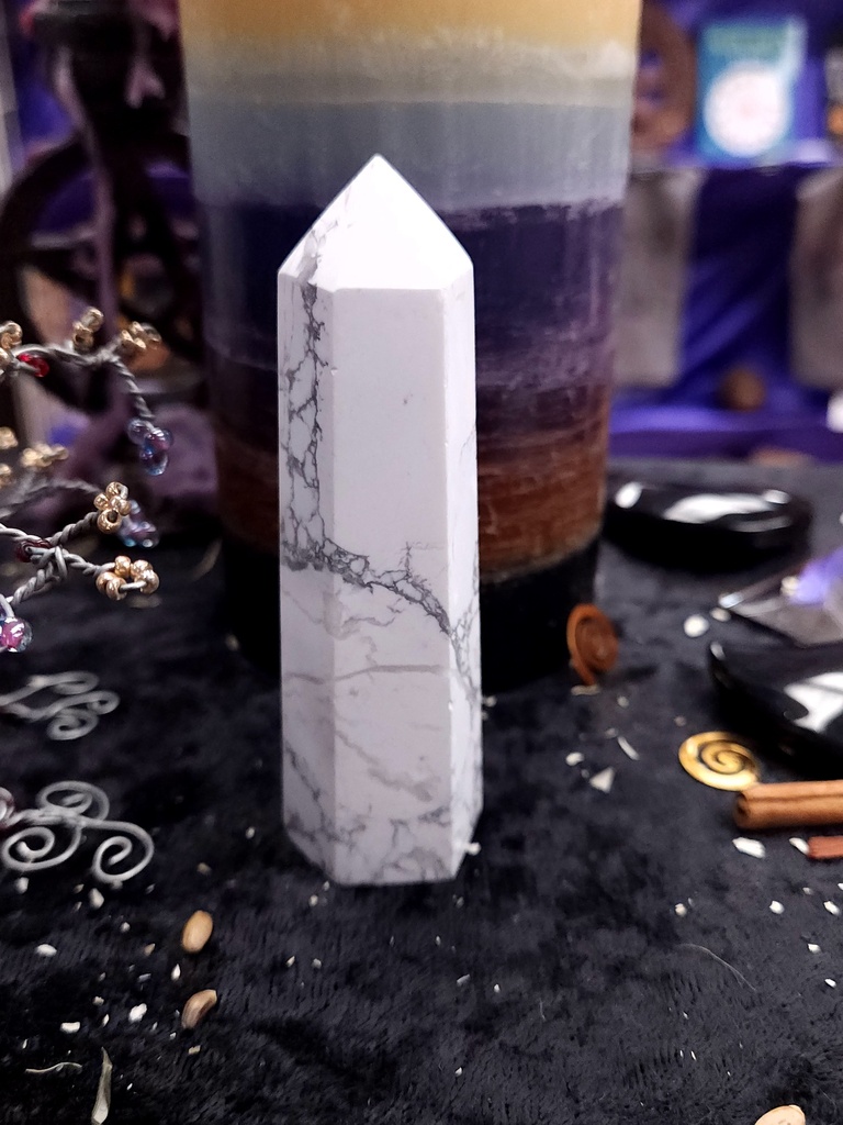 Quiet Mind Howlite Tower 97mm