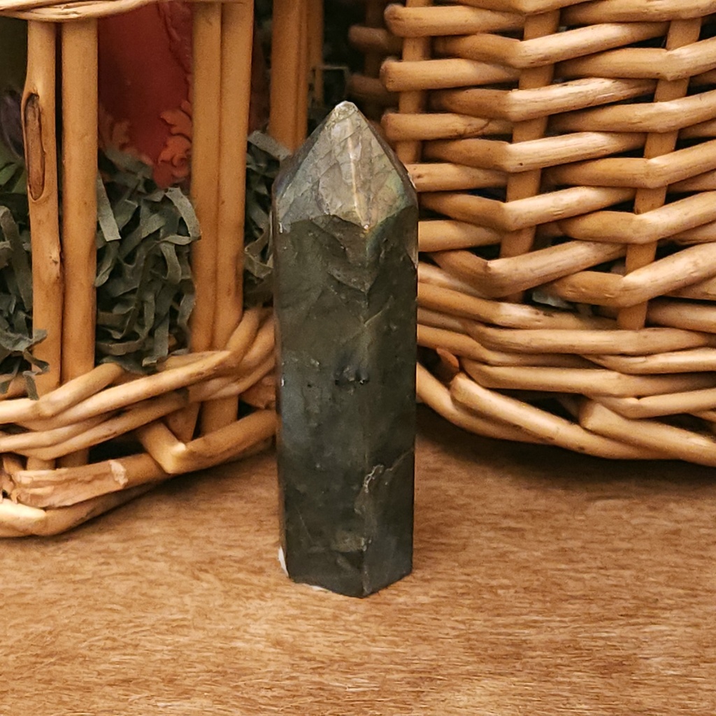 [12342] Dawn Ember Labradorite Tower 68mm