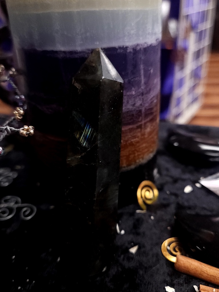 Aurora Flash Labradorite Tower 90mm