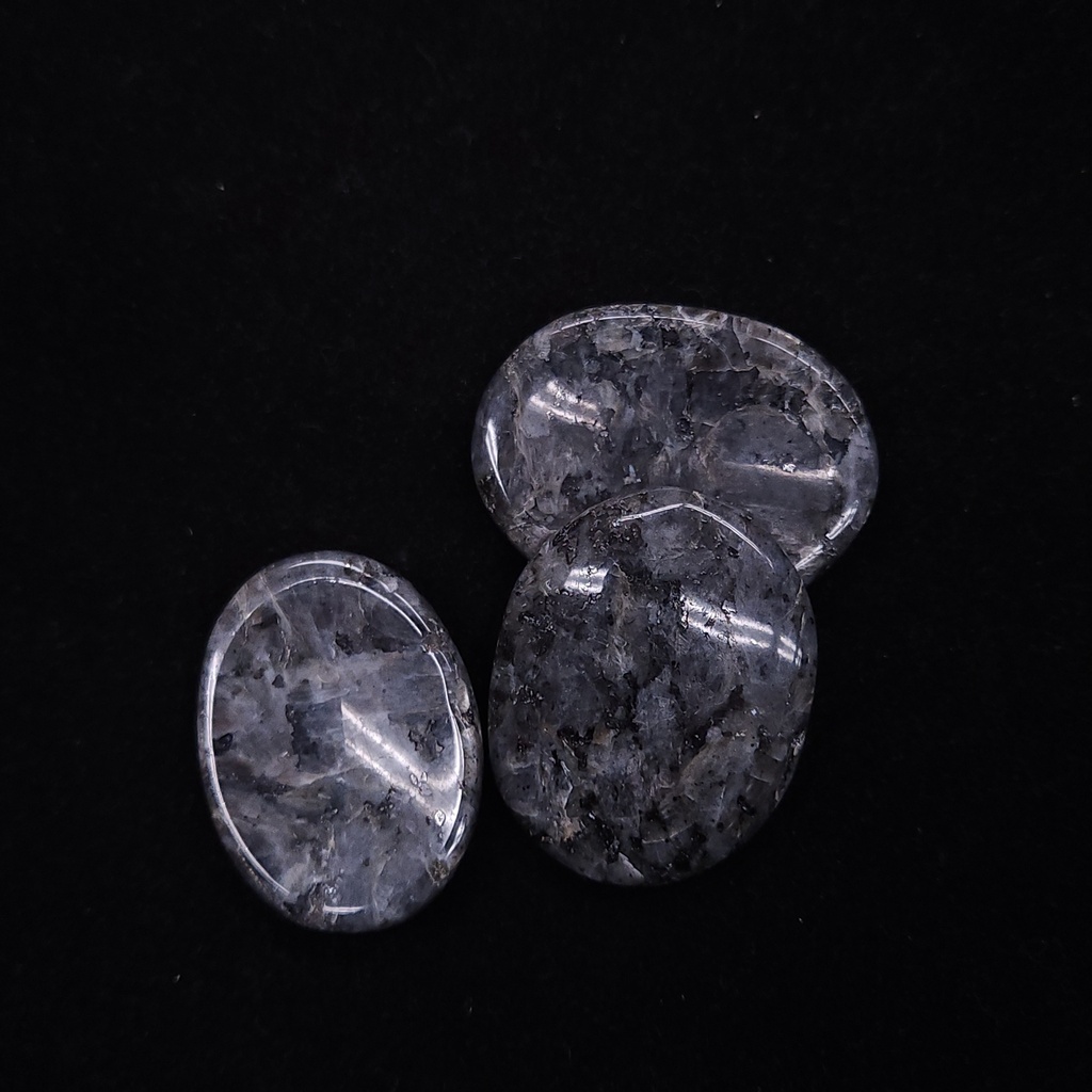 [10825] Larvikite Worry Stone