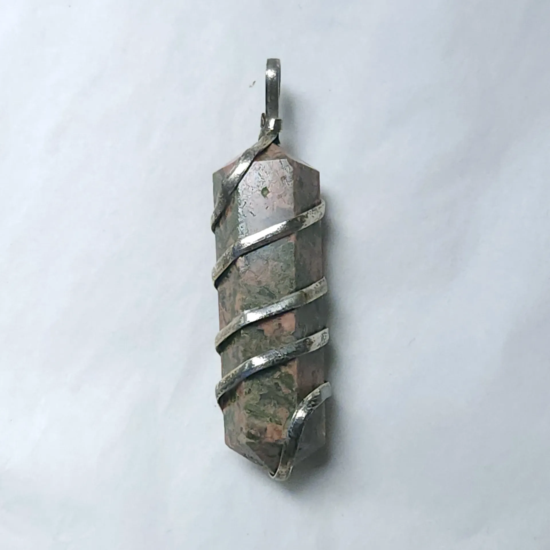 [20310] Spiral Wrapped Unakite Pendant