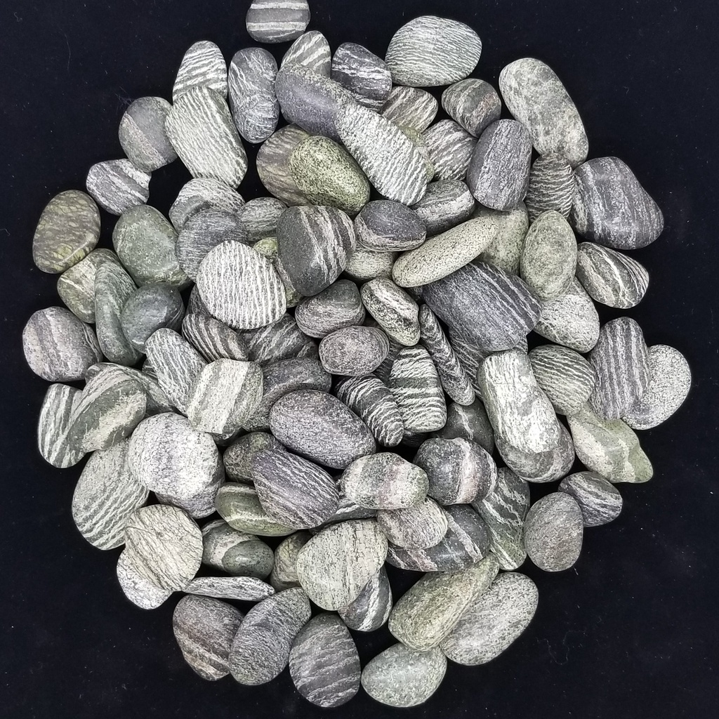 Serpentine, tumbled