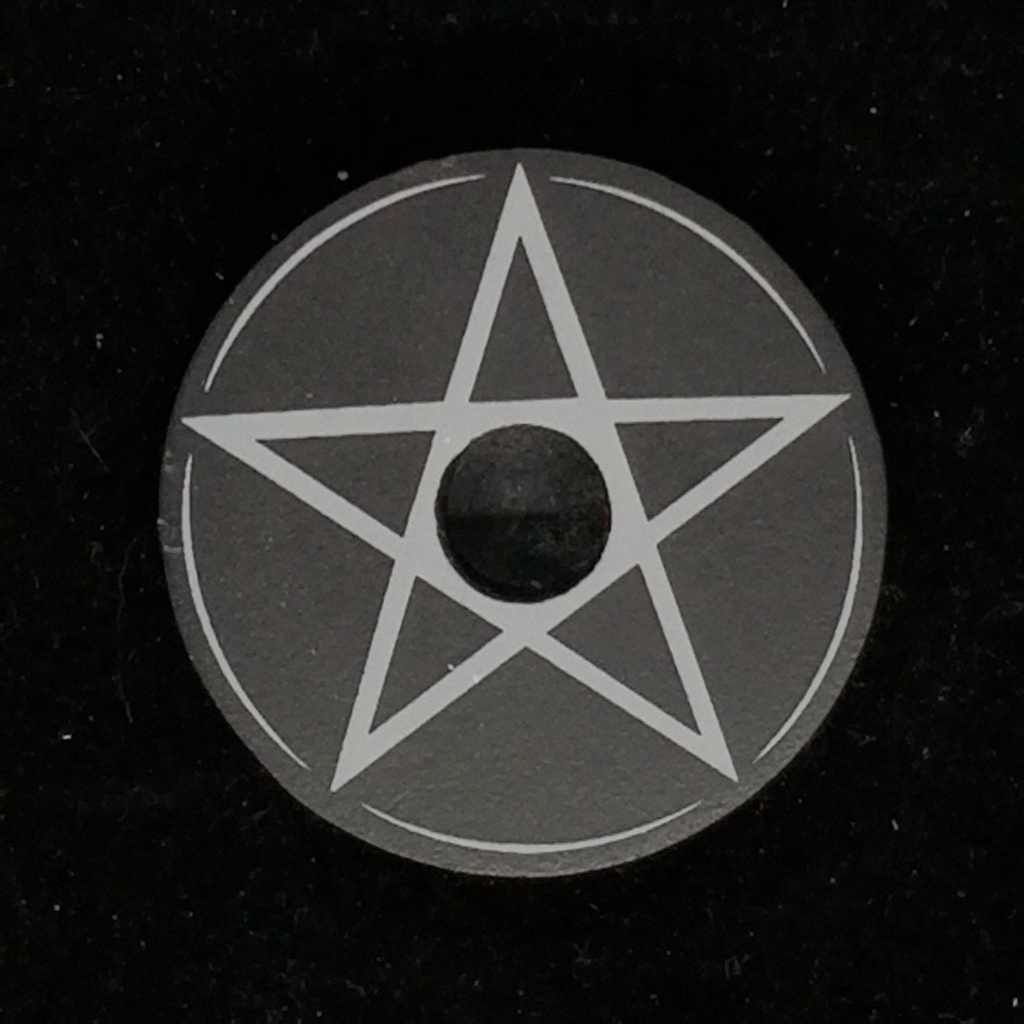 [1722130332] Pentagram Chime Candle Holder