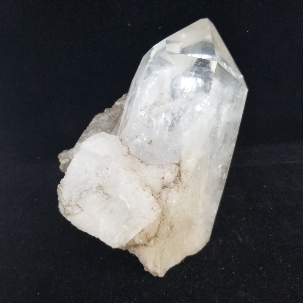 [7009180407] Large Quartz Point on Matrix