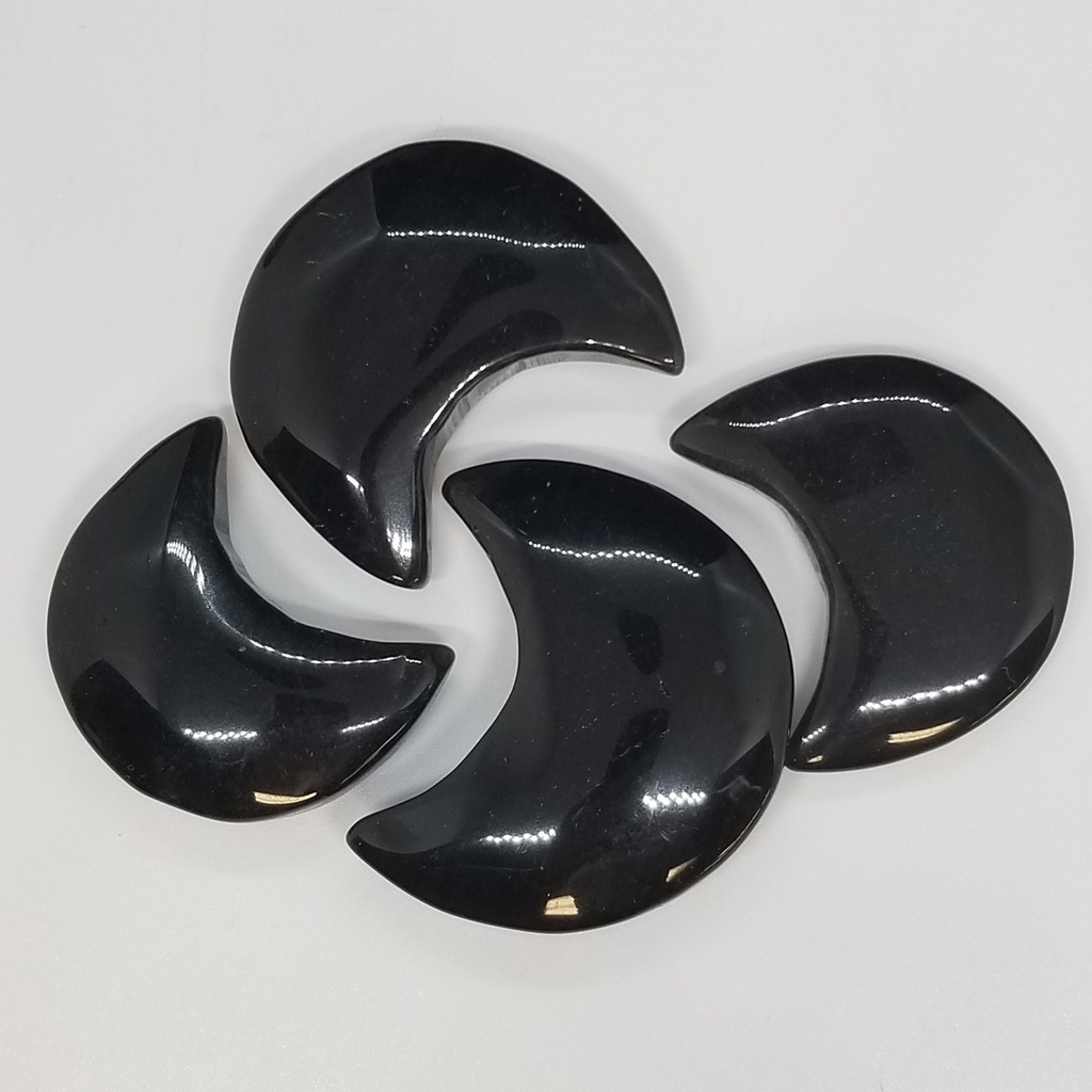 [3209340903] Obsidian Crescent Moons