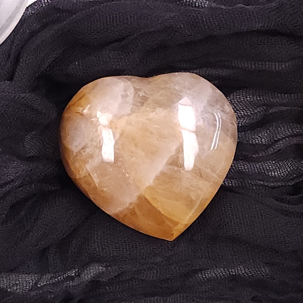 [12134] Light Honey Golden Healer Quartz Heart