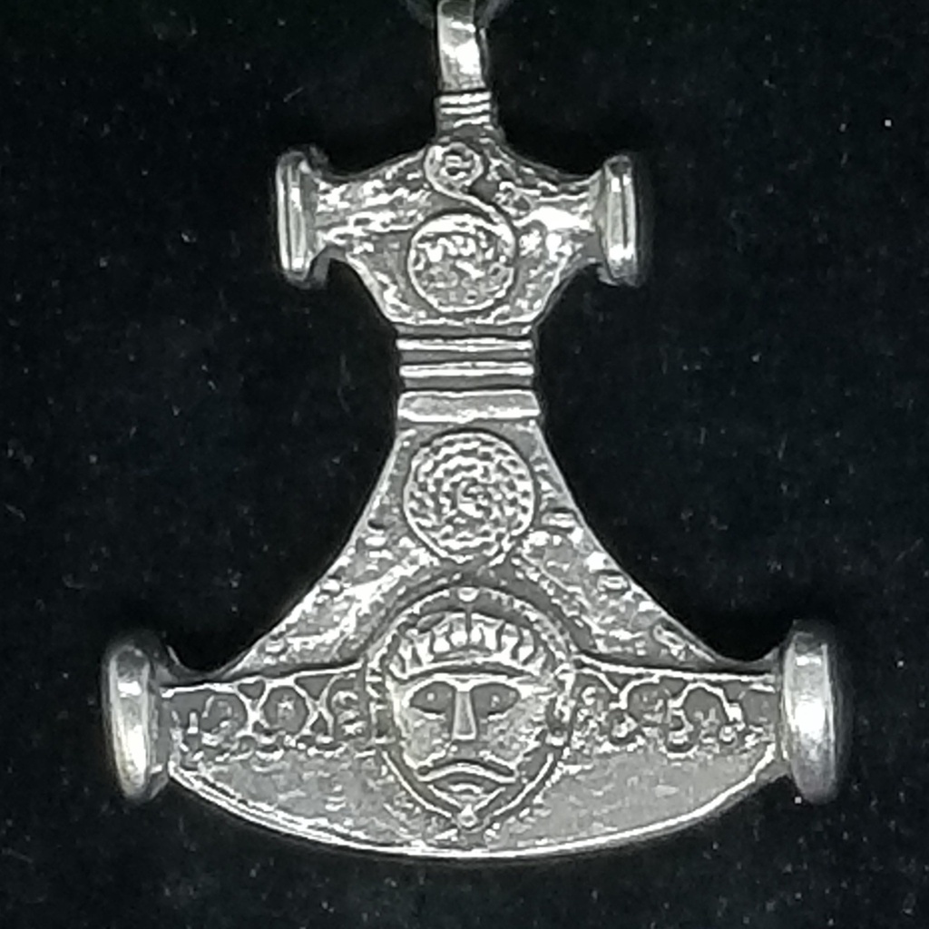 [4215041313746] Thor's Hammer Necklace 5
