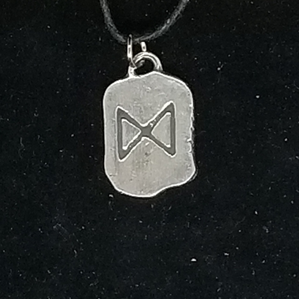 Dag Rune Necklace