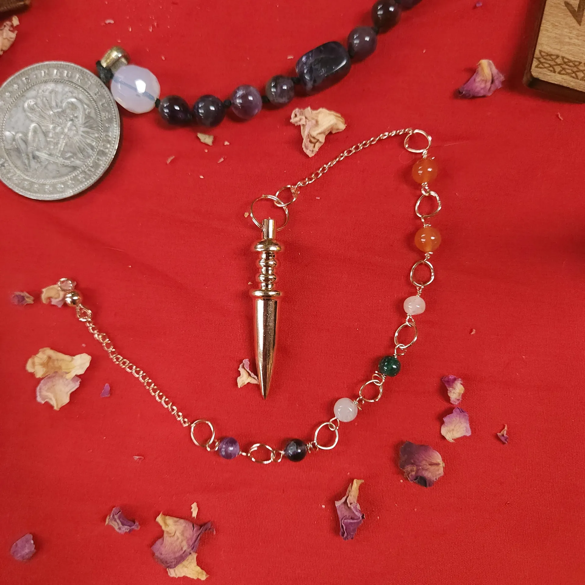 [6245] Ribbed Copper Pendulum w/ Chakra Beads