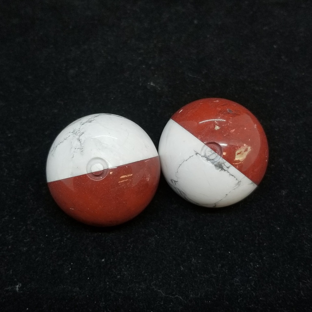 [300911671701] Crystal Pokeballs (small)