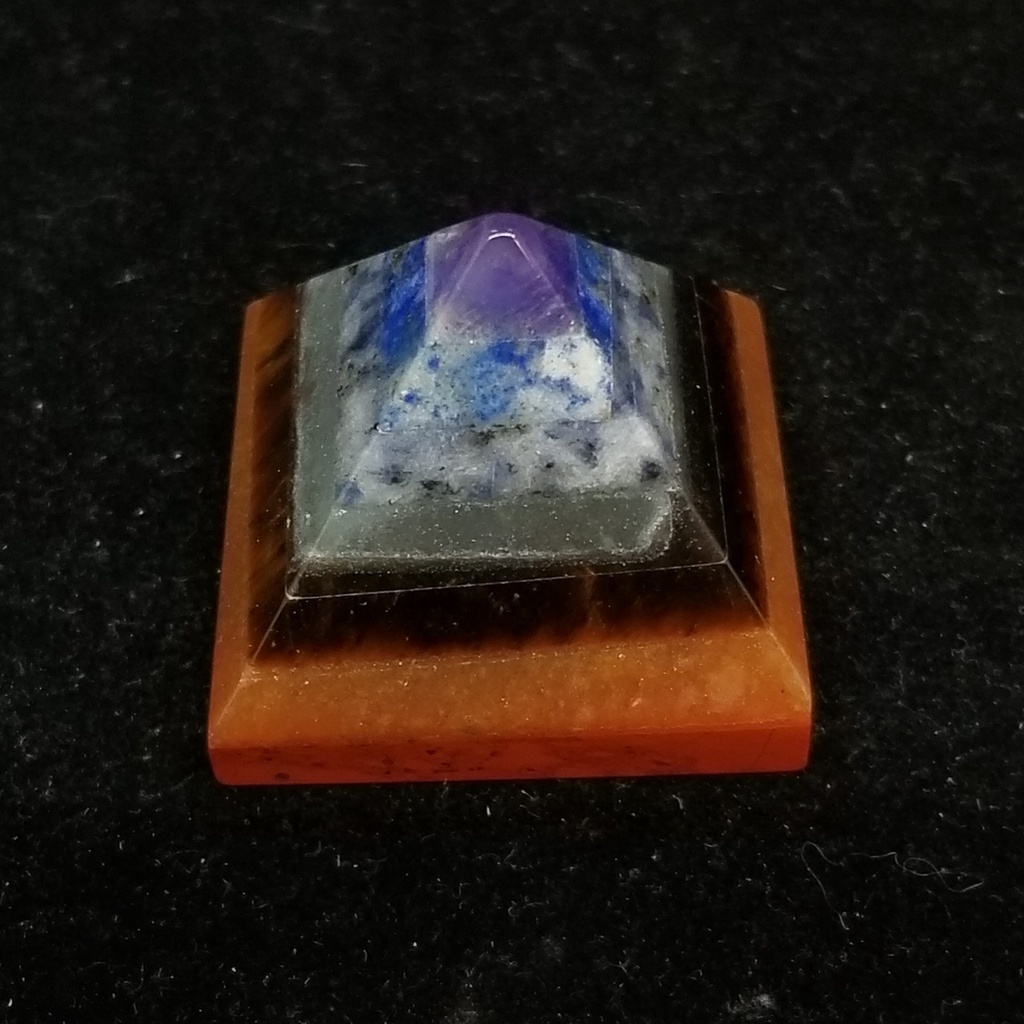 [30091480502] Super Seven Pyramids