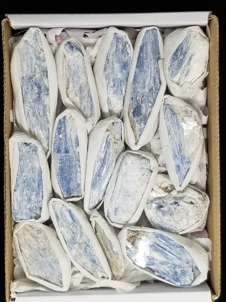 [3209610103] Blue Kyanite in Matrix