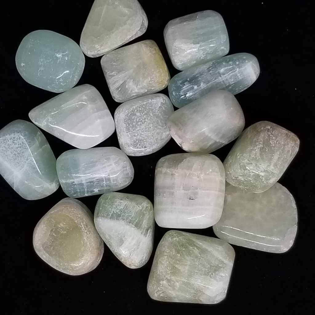 [32091370203] Green Calcite, tumbled