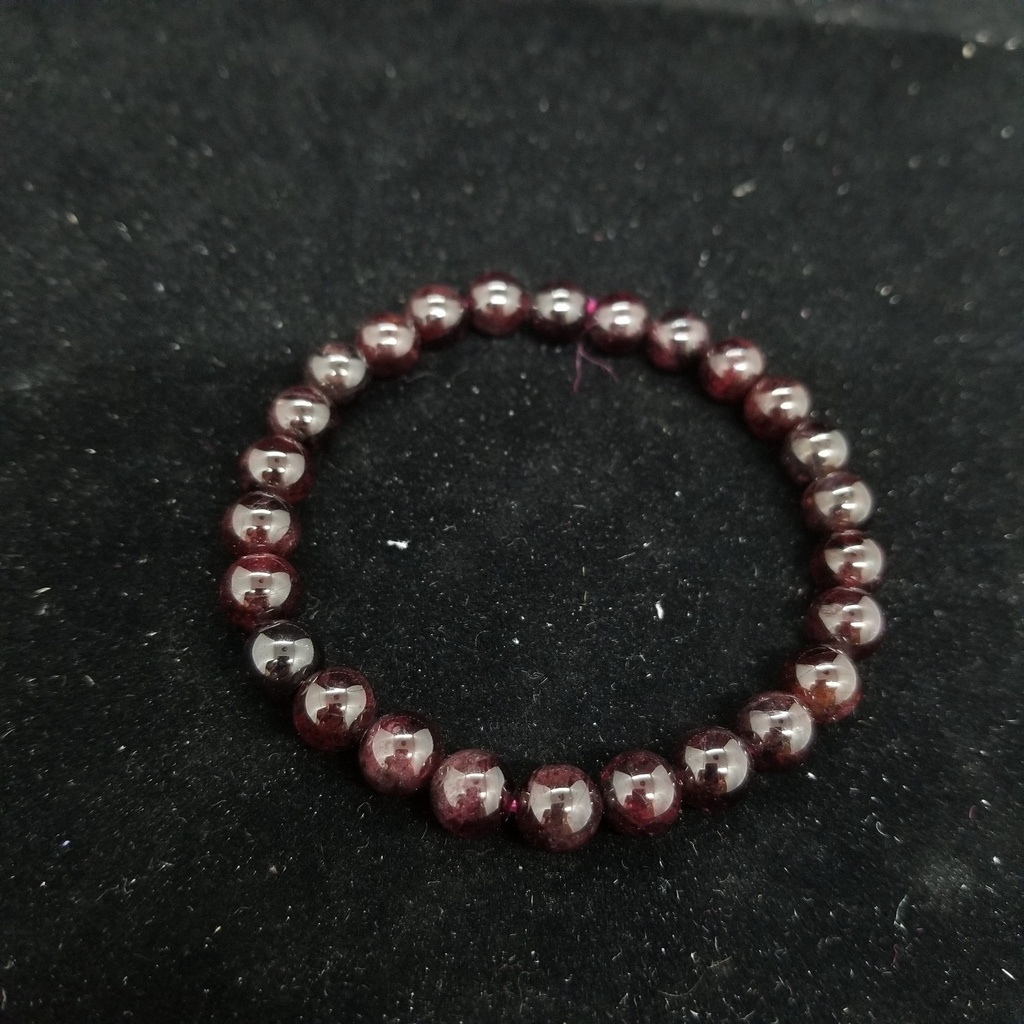 Garnet Bracelet 7 mm