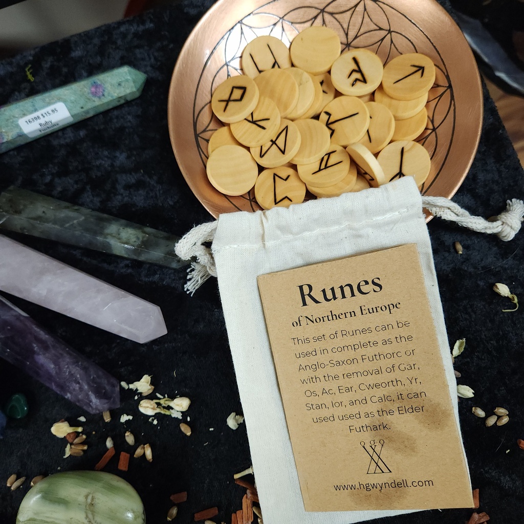 Poplar Anglo-Saxon Runes