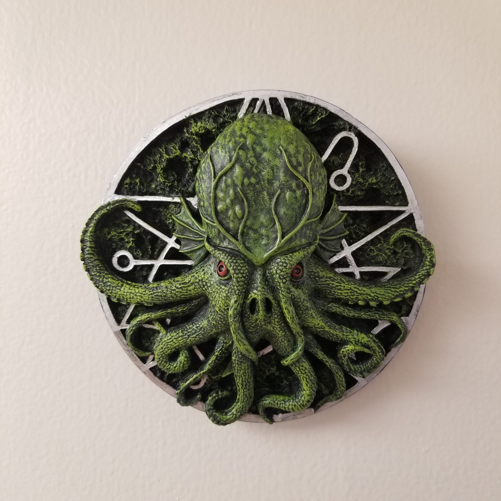 [1713030504] Cthulhu Wall Plaque