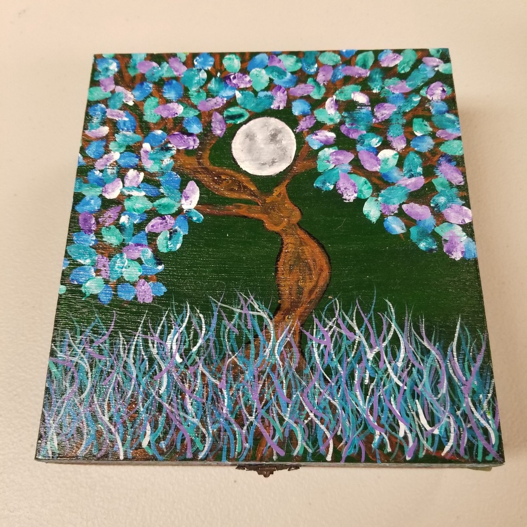 [9932077606] Earth Tree Box