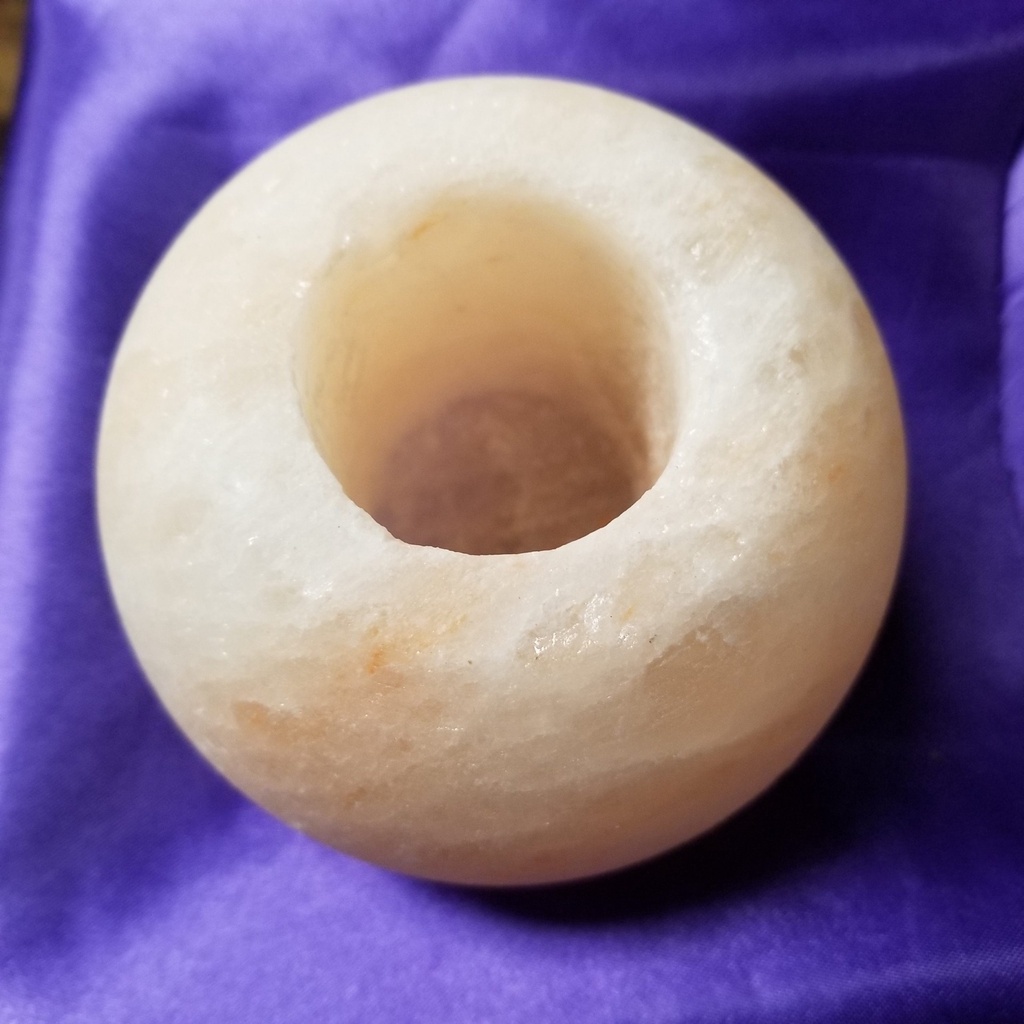[3222063520] Salt Ball Candleholder