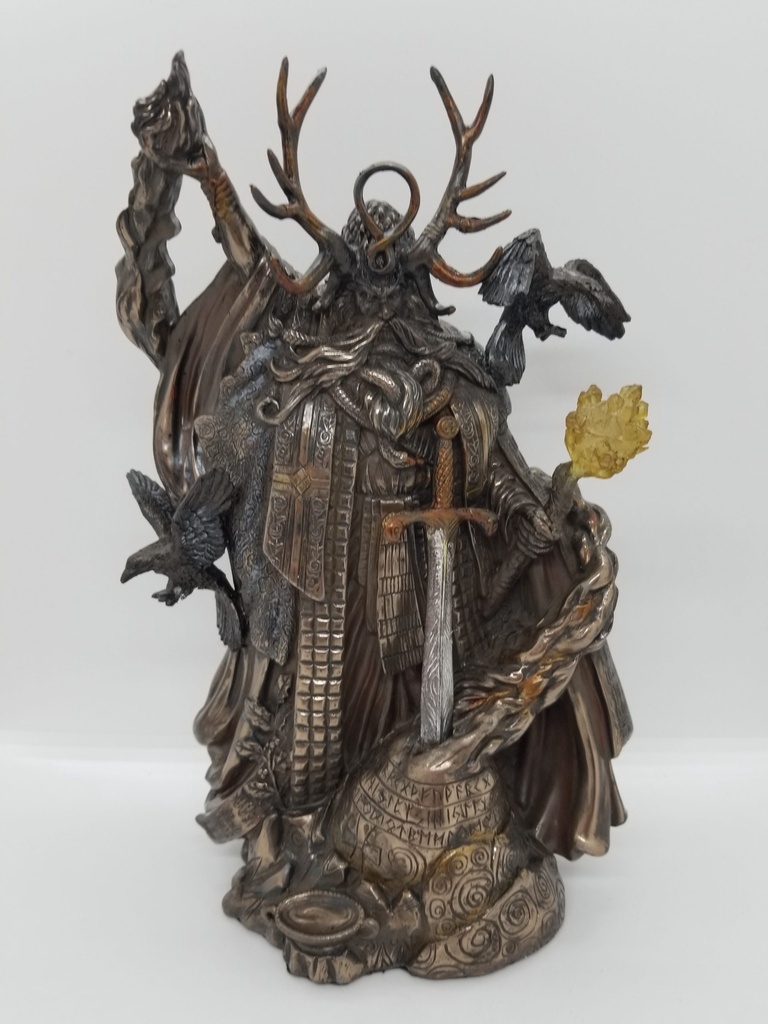 [1713031524] Merlin Statue