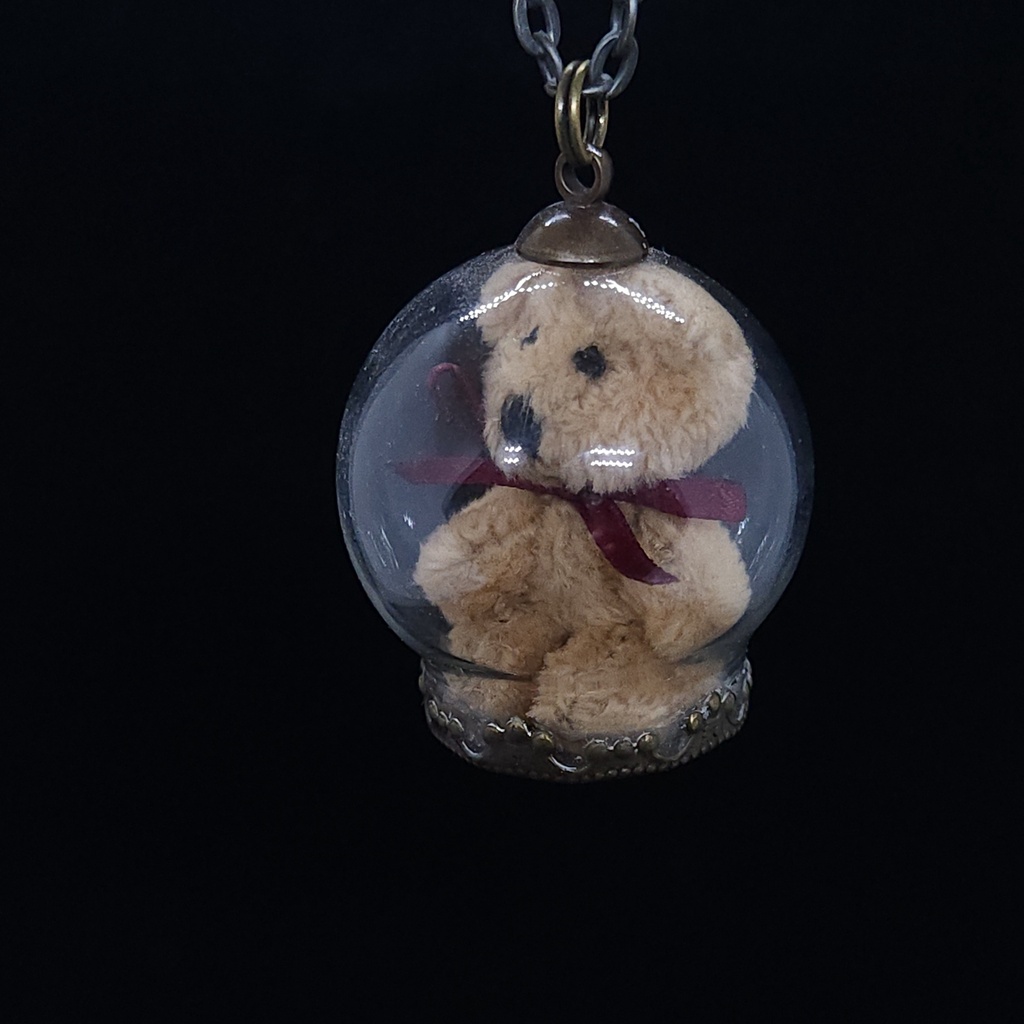 [11594] Bear in a Bubble Necklace