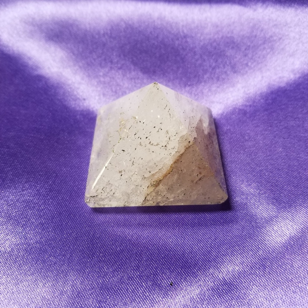 [3209180502] Quartz Pyramid 2"