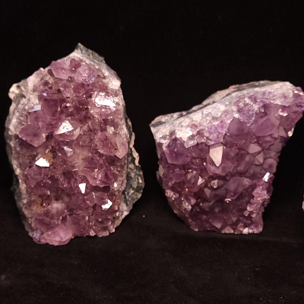 [10800] Amethyst Druze w/ Base