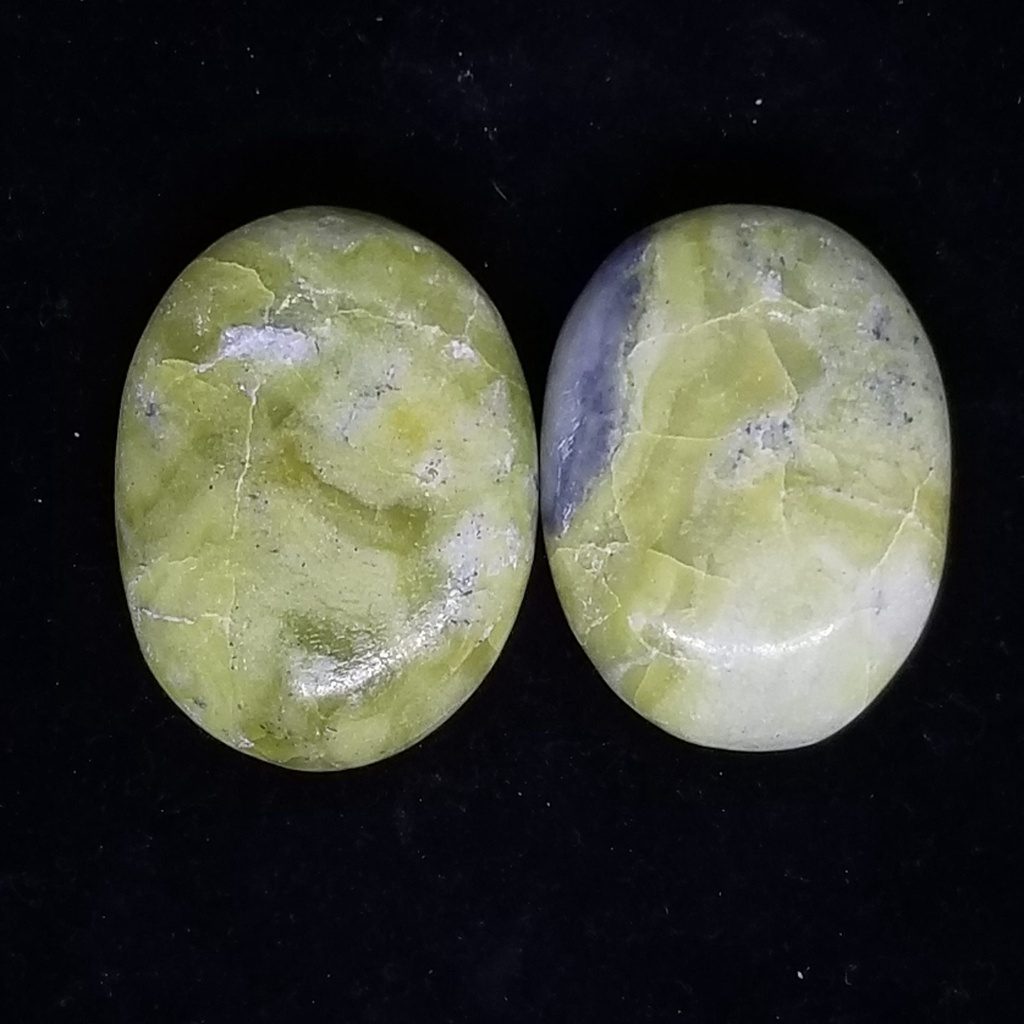 [3209872502] Serpentine Soapshape Stones