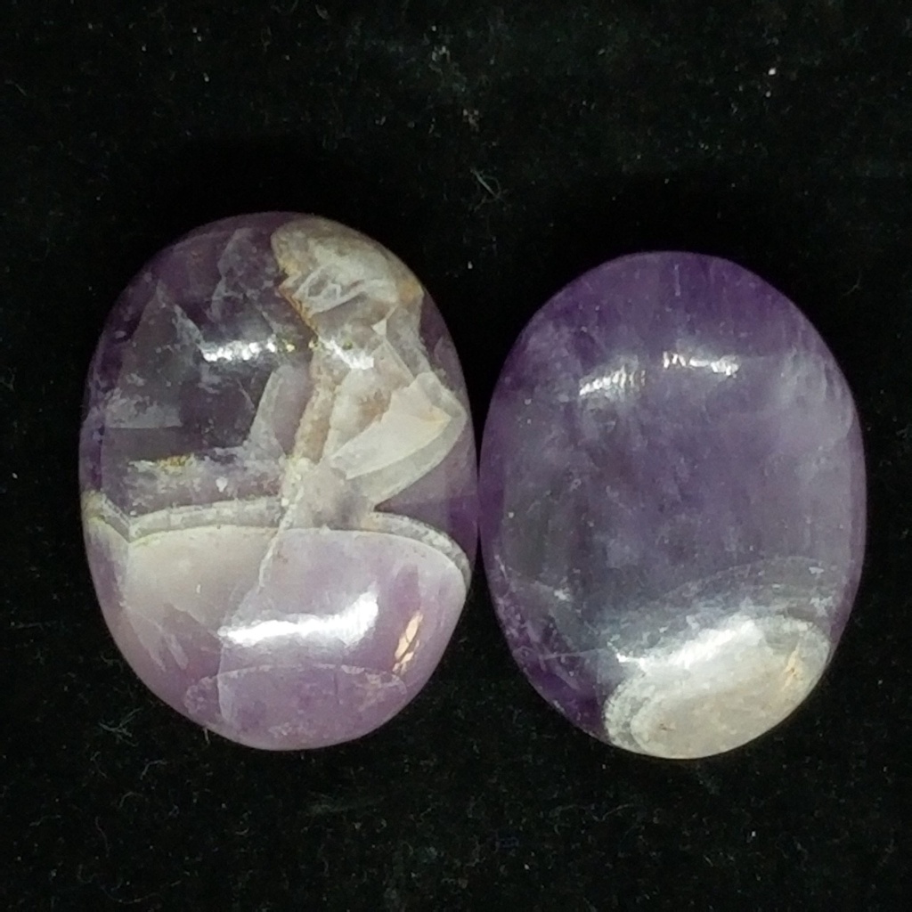 [3209092502] Amethyst Soapshape Stones