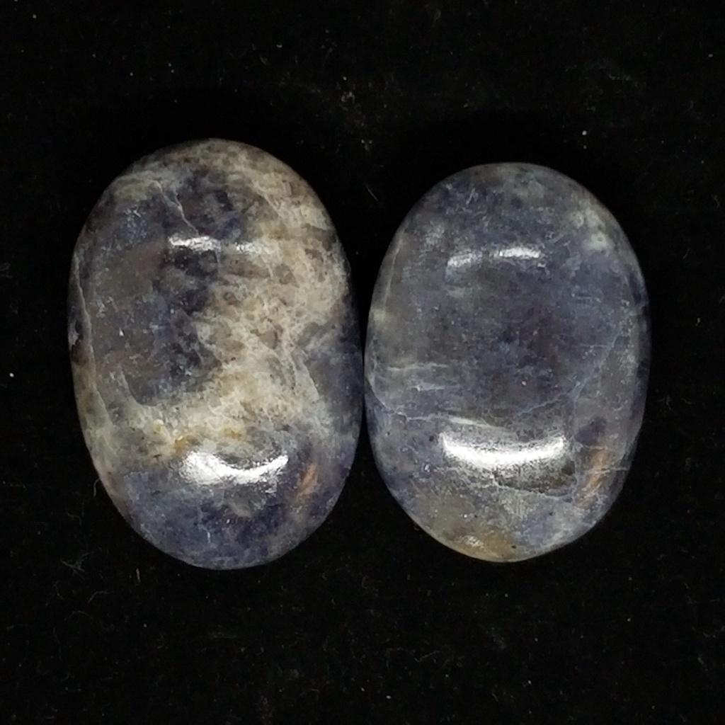 [3209642502] Iolite Soapshape Stones