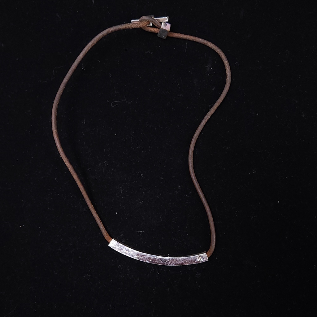 [10523] Leather and Steel Necklace