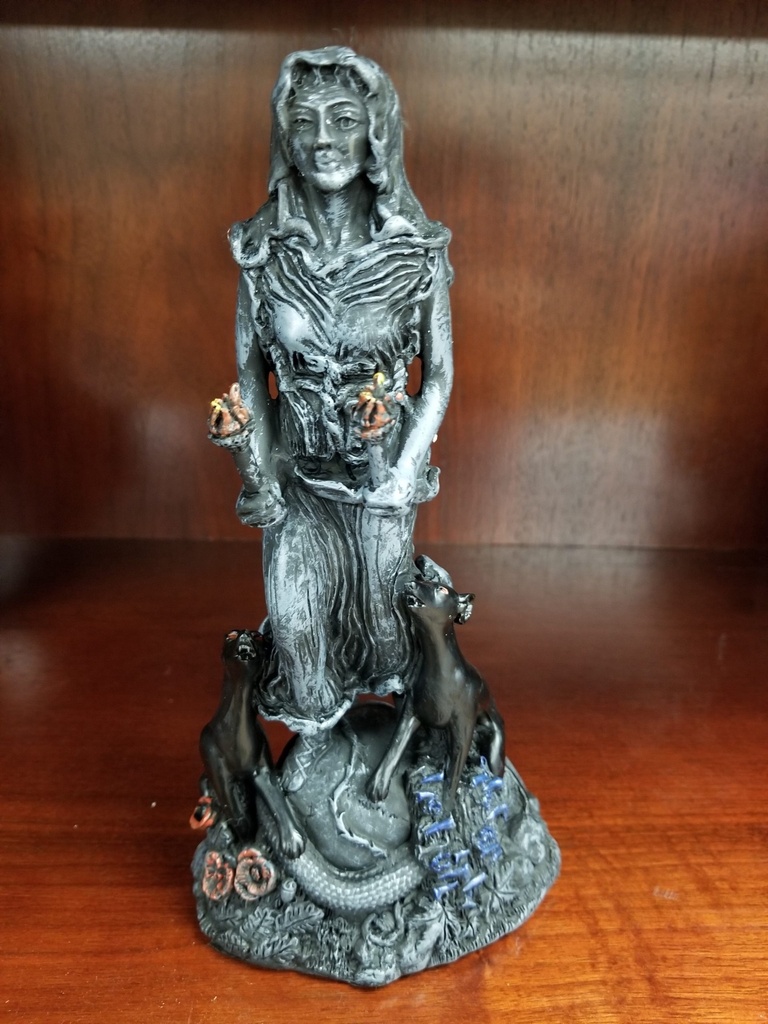 [1713030917] Hecate with Torches