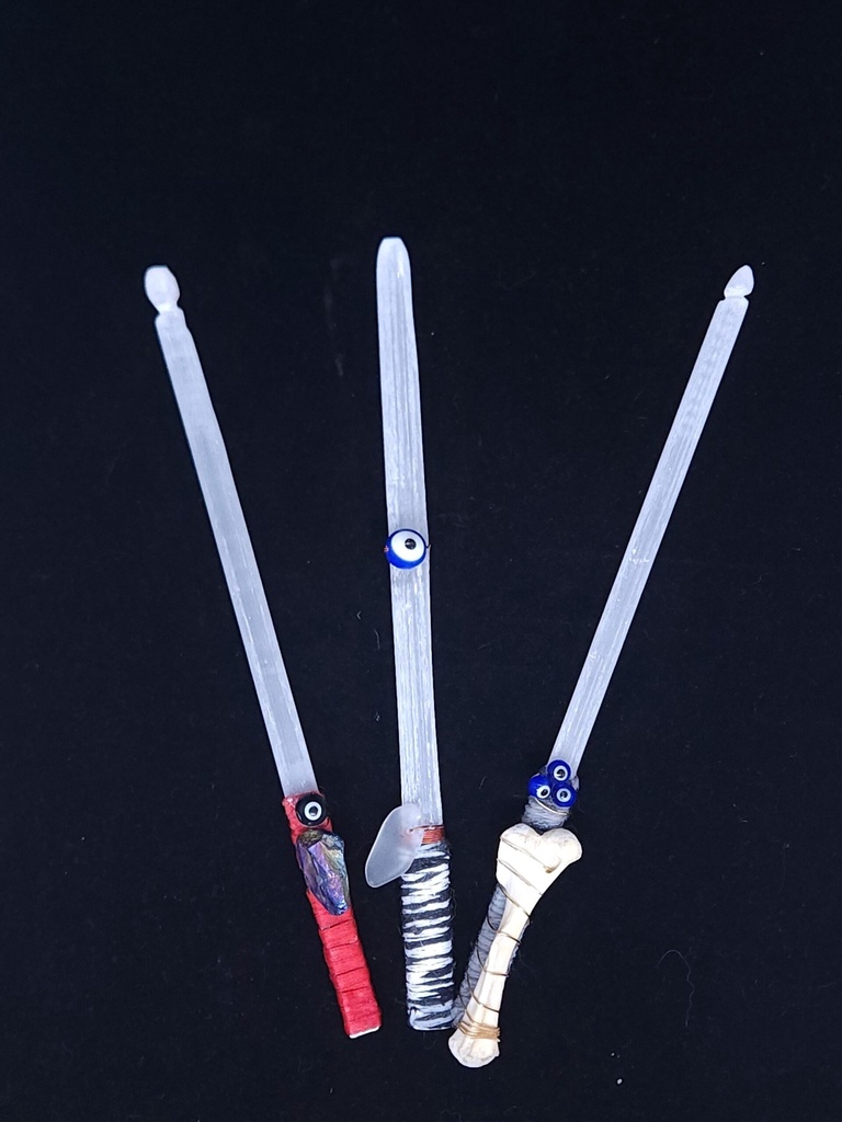 [6318010827] Enhanced Selenite Wands