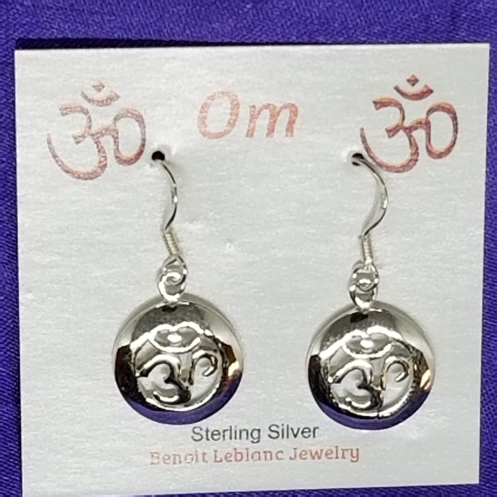 [1215050274] Bold Circle Om Earrings