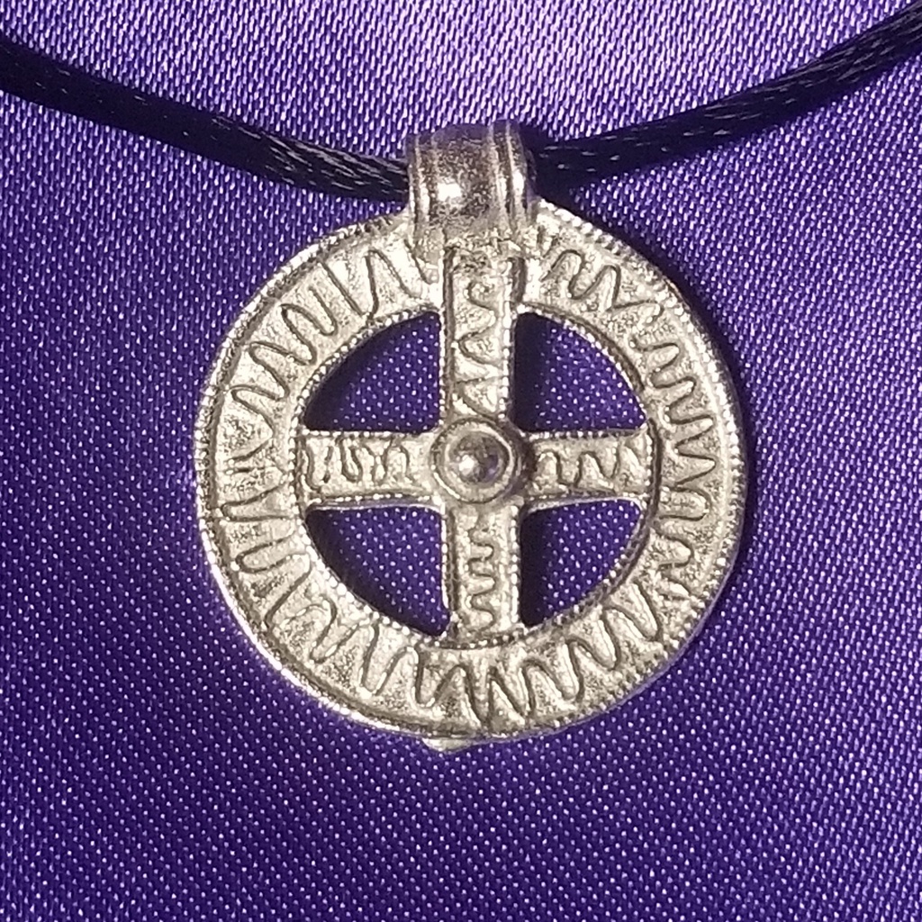 [371504130180] Avik Pendant